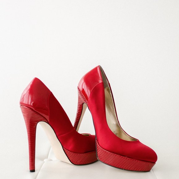 Bebe Red Satin Jeremy Platform Pumps 8.5 New in Box - Picture 6 of 13